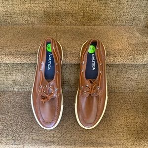 New Nautica men’s boat shoes